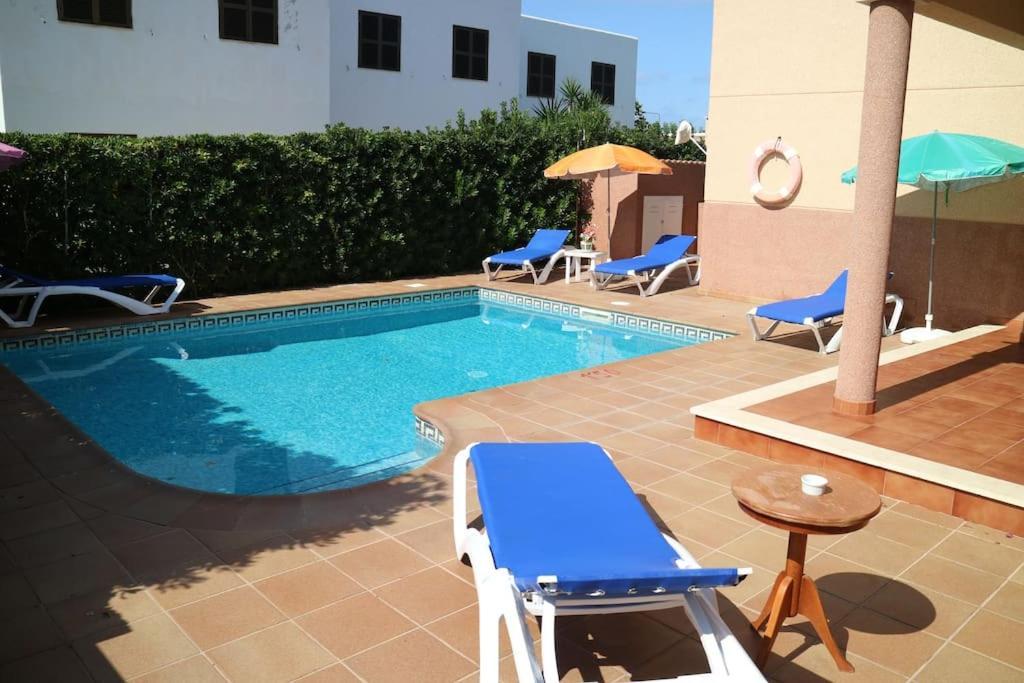 Spectacular Villa With Swimmingpool In Cala Blanca Cala Blanca  Exterior foto